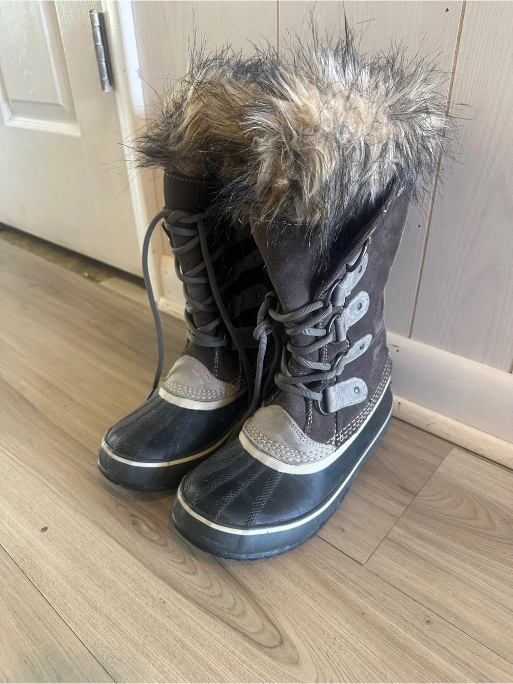 Sorel Black Faux Fur Lined Boot Interior
